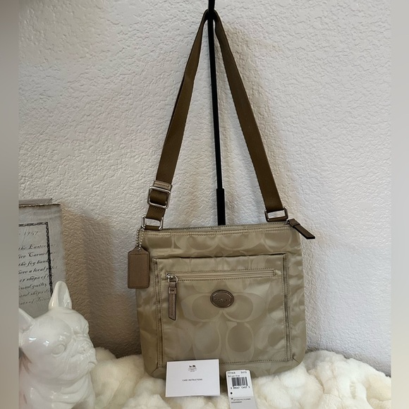 Vintage Coach Signature Nylon Crossbody Swingpack – Khaki Saddle - Picture 1 of 8